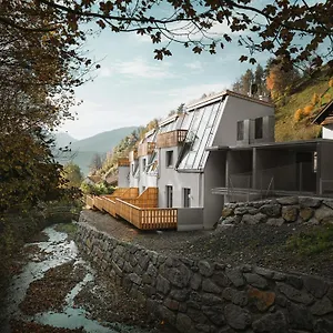 https://mondholz.ischgl-hotels.net