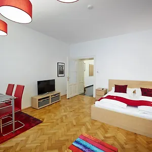 Appartamento Stadthalle - Familycityapartment, Vienna